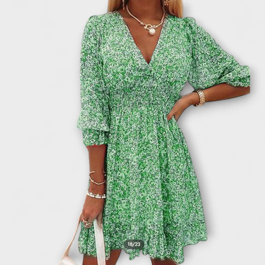 Elara | Bloemen minijurk met smokdetails – casual jurk