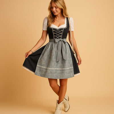 Johanna | Figuurbenadrukkende Oktoberfest dirndl met katoenen blouse