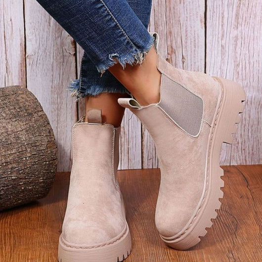 Greta | Dames chelsea boots met plateauzool in suèdelook