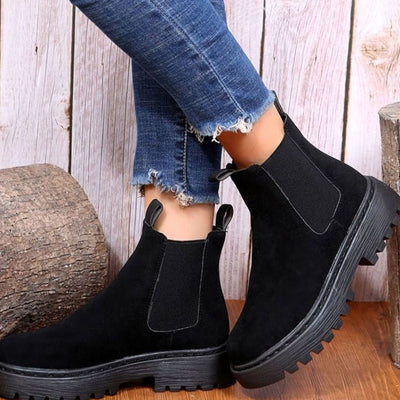 Greta | Dames chelsea boots met plateauzool in suèdelook