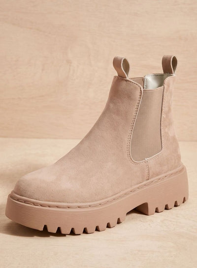 Greta | Dames chelsea boots met plateauzool in suèdelook