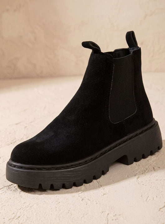 Greta | Dames chelsea boots met plateauzool in suèdelook