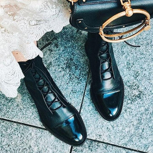 Charlotte | Dames enkellaarsjes van imitatieleer met veters in vintage look