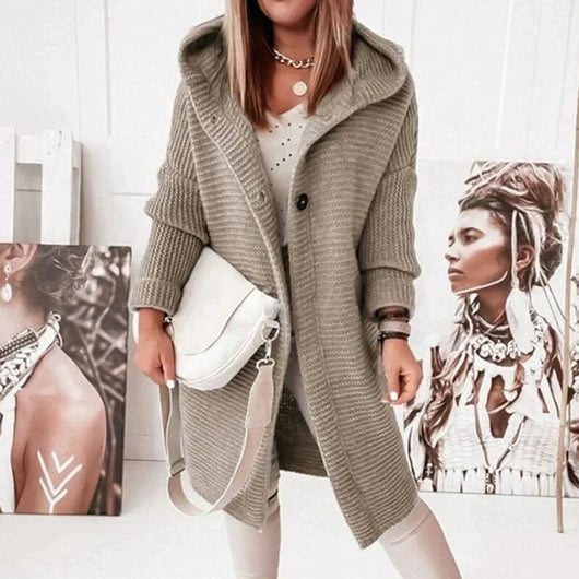 Lena | Lang warm oversized damesvest met capuchon en knoopsluiting