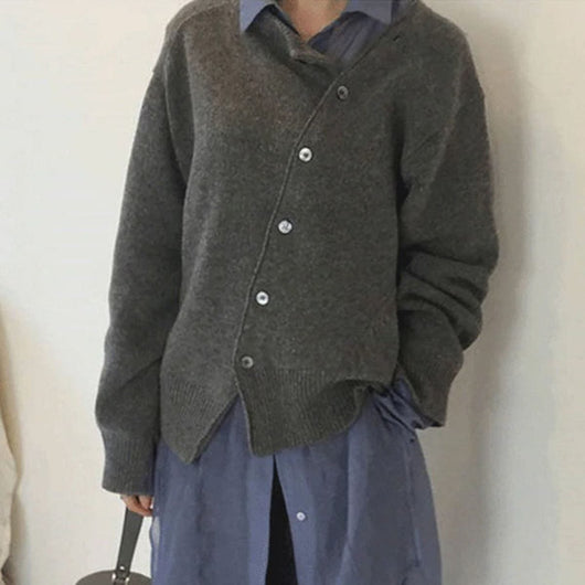 Nora | Oversized damesvest met asymmetrische knoopsluiting