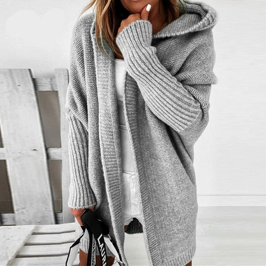 Annika | Oversized damesvest met capuchon en vleermuismouwen