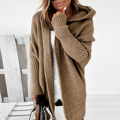 Annika | Oversized damesvest met capuchon en vleermuismouwen