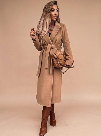 Charlotte | Elegante lange dames trenchcoat met bindceintuur en reverskraag