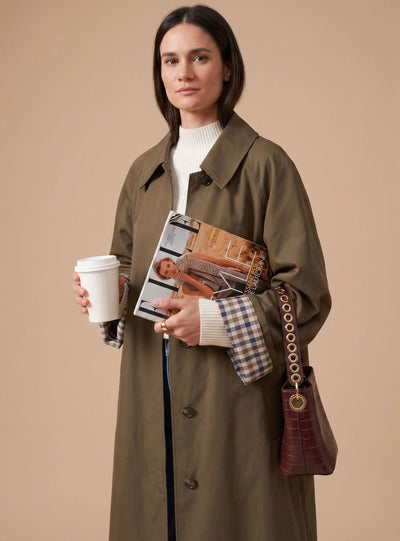 Johanna | Lange elegante dames trenchcoat met zijzakken