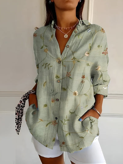 Johanna | Gestipte dames blouse met knoopsluiting en print