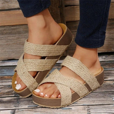 Daniela | Dames slippers met plateauzool