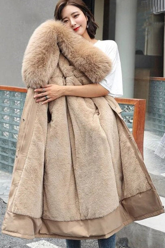 Nora | Lange dames winterparka met capuchon en imitatiebonten kraag