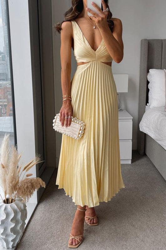 Evelyn | Dames plissé maxijurk met cut-outs en V-hals