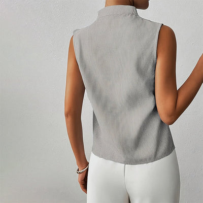 Katharina | Mouwloze dames gestreepte blouse met opstaande kraag en V-hals
